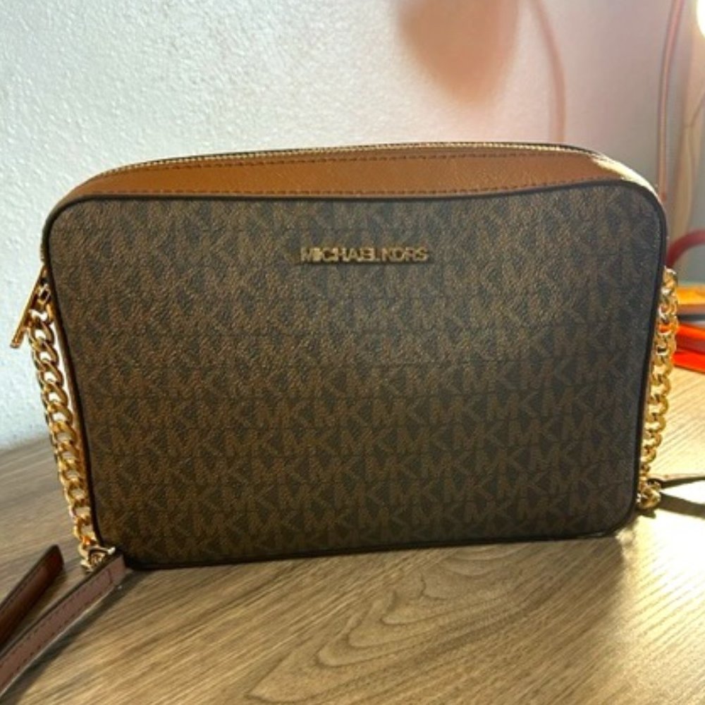 Michael Kors Crossbody Bag